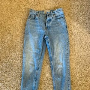 Everlane The 90’s Cheeky Jean in Vintage Sunbleached Blue